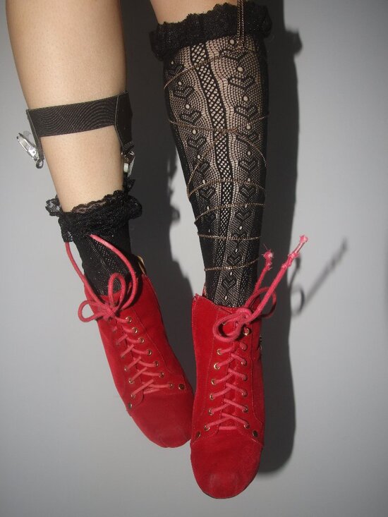 Shoes - Red Studded Lace-Up Platform Ankle Boots. 🌹❤️‍🩹